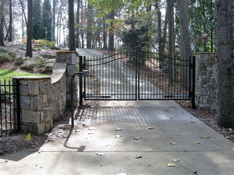 Automated Gate System With Stone Walls And Columns Woodstock Apex