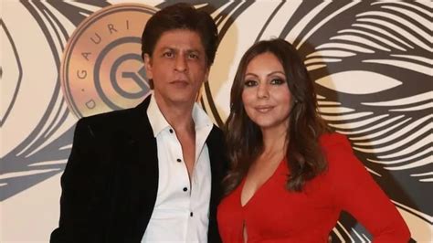 Gauri changed Shah Rukh's name for Hindu parents love 1