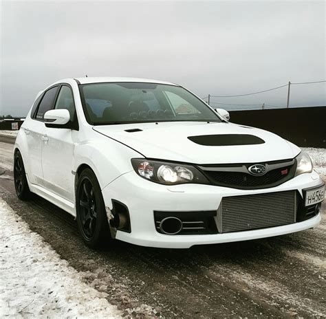 Пару зимних фото Subaru Impreza WRX STI GV GR 2 5 л 2008 года