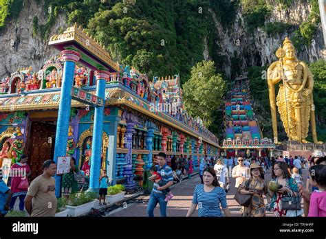 Batu Caves Kuala Lumpur 1st May 2019 Hindu Temple With World S