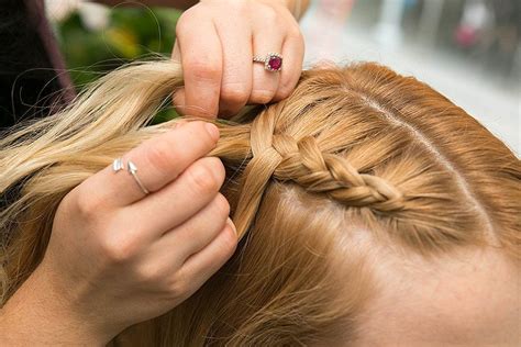 Get Game Of Thrones Hair With This Inside Out Braid Tutorial Diy