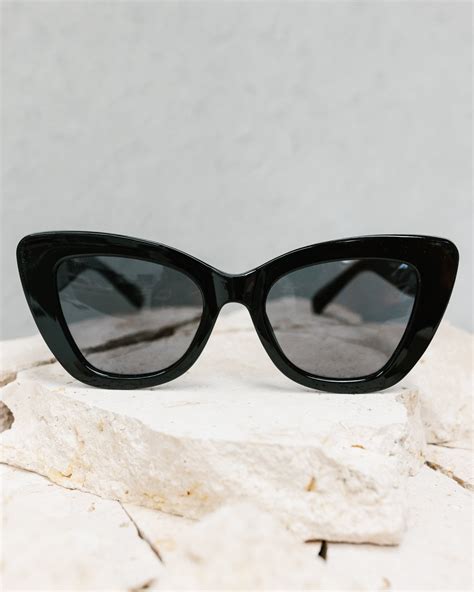 Mulholland Sunglasses Black Mirror Mirror Boutique