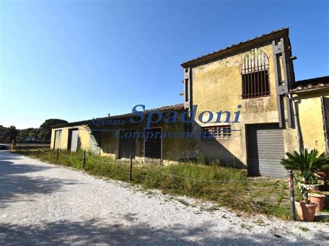 Vendita Terratetto Plurifamiliare In Via Della Chiesa Fucecchio Da