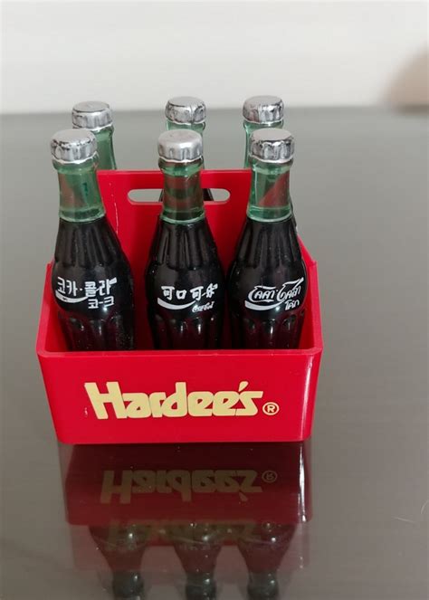 80年代可口可樂絕版哈迪斯迷你可樂樽6支 Hardees Coca Cola Miniature Bottles 興趣及遊戲 收藏品及