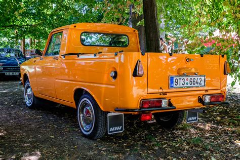 Izh 2715 Pick Up 1972 Soviet Izh Utility Vehicles Have B Flickr