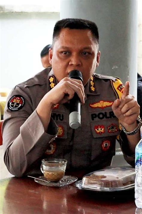 Kabid Humas Jumat Curhat Cara Polda Gorontalo Dekatkan Pelayanan Kepada Masyarakat Polda