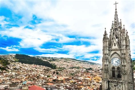 Quito Old Town Walking Tour (With Map)