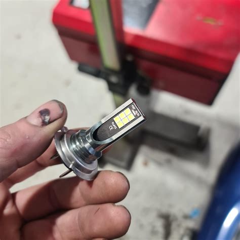 headlight bulbs for cars 9