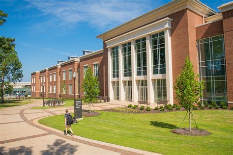 Auburn University Hosts Grand Opening Ceremony For New Academic