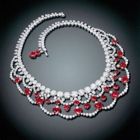 Top 20 Most Expensive Jewelry in the World | Marketing91