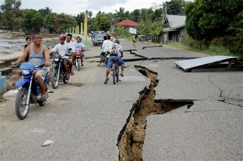 6 0 Magnitude Quake Strikes Off Northern Philippines