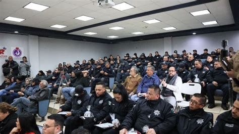 Reconocen Al Oficial Oswaldo Pluma Lira Como Policía Del Mes En Nogales Infonogales