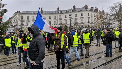 Tours près de 200 Gilets jaunes dans les rues ce vendredi ici