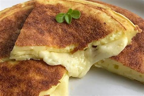 Receita de Pão de Queijo de Frigideira dá para fazer rapidinho quando