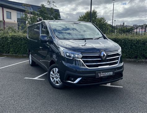 Discover The Perfect Ride Renault Vans For Sale Vanzone