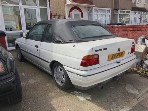 1993 Ford Escort Xr3i Convertible Seen In Southall No Mot Flickr