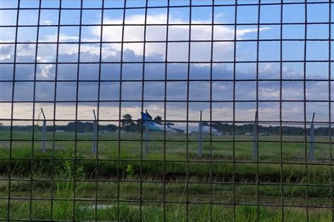 Pesawat Garuda Yang Alami Kendala Teknis Diduga Pecah Ban