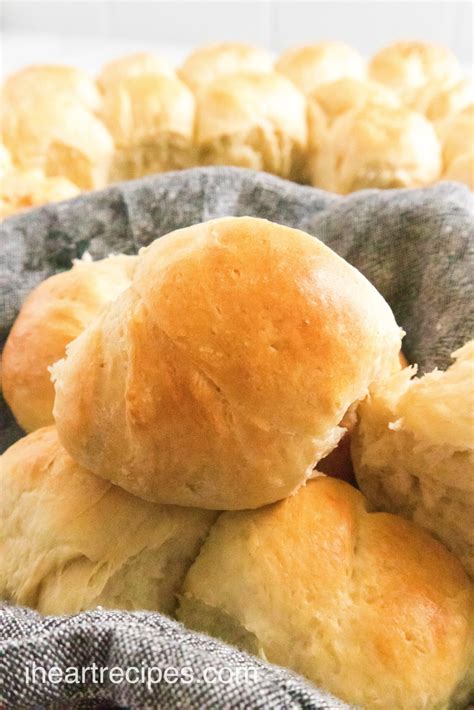 The Easiest Sweet Dinner Rolls Recipe I Heart Recipes