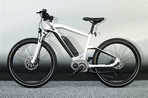 BMW Launches New Bike Collection - autoevolution