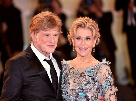 Jane Fonda Says Robert Redford Didn T Like Kissing Her In Movies