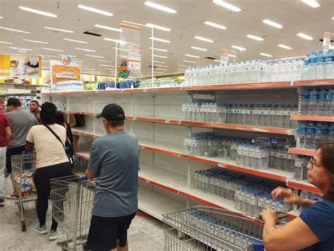 Filas Em Supermercados E Aumento Na Procura Por Carros Pipa Moradores