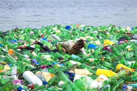 Eighth Plastic Continent by Luzinterruptus | Inhabitat - Green Design, Innovation, Architecture ...