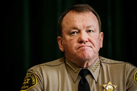 LA Sheriff to spend $300,000 on uniform hardware