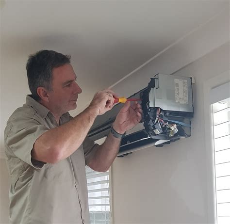 5 common reasons why your air conditioner smells