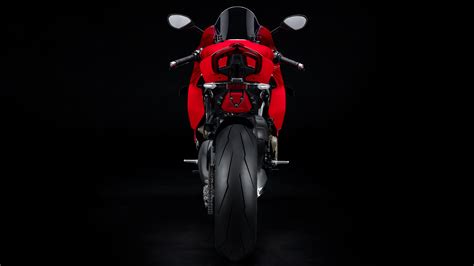 2024 Ducati Panigale V4: The Next Generation Superbike | Ducati USA