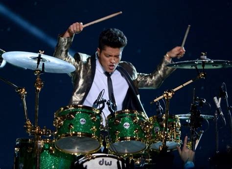 Super Bowl XLVIII: A Red Hot Bruno Mars Performance - Daily Beat