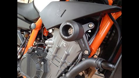 Evotech Performance Crash Bobbins Install On Ktm Duke R Youtube