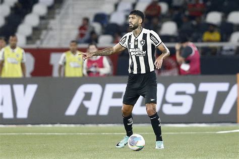 Botafogo x Internacional consistência defensiva dá o tom de mais um