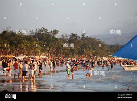 Boracay beach philippines hi-res stock photography and images - Alamy