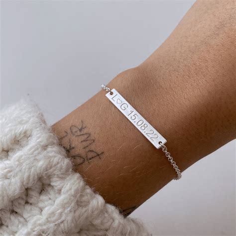 Pulseira Chapa Personalizada Charm Comprinhas