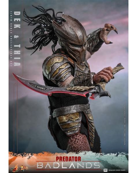 Hot Toys MMS Scale Predator Badlands Dek And Thia