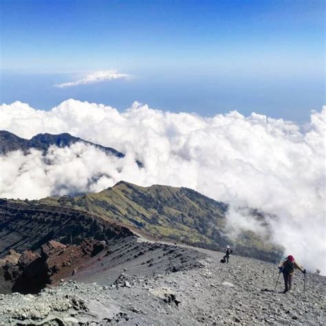 Jalur Pendakian Gunung Rinjani Yang Resmi Kata Omed