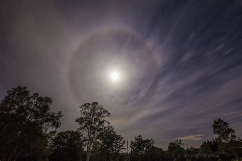 Full Moon 22 Degree Halo A Quick Shot Of A Nice 22 Degree Flickr