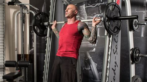 6 Great Alternatives To The Standard Barbell Squat