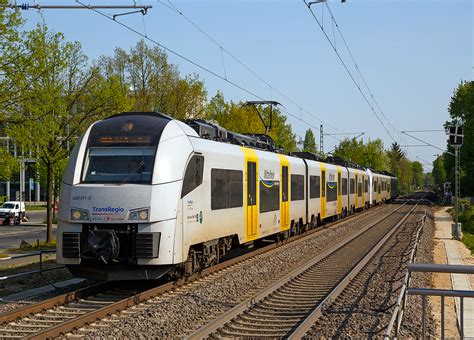 Zwei Gekuppelte Siemens Desiro ML II 460 011 Und 460 007 Der Trans