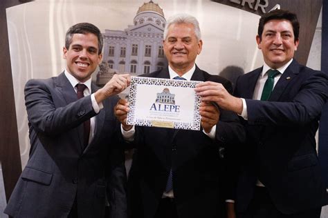 Lagoa Grande recebe título de Capital Pernambucana da Uva e do Vinho