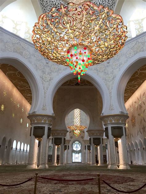 Sheikh Zayed Grand Mosque interior