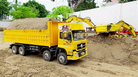 MOBIL TRUK Oleng Canter Fuso Muatan Kayu Oleng Jatuh Terguling Isuzu