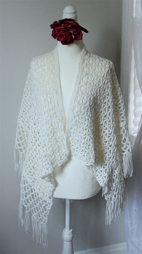 Beautiful Vintage Crochet Shawl White Circle Pattern Etsy Crochet Shawl Vintage Crochet