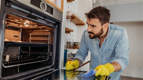 The Best And Worst Times To Use An Oven S Self Clean Function