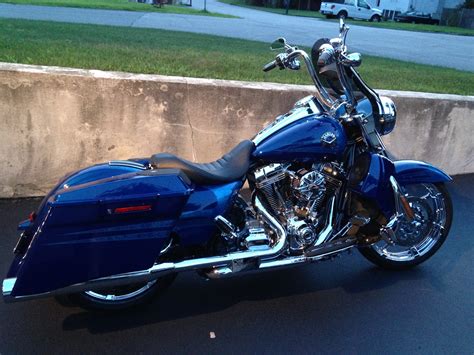 2013 Harley Davidson® Flhrse5 Cvo® Road King® For Sale In Hudson Nh Item 621318