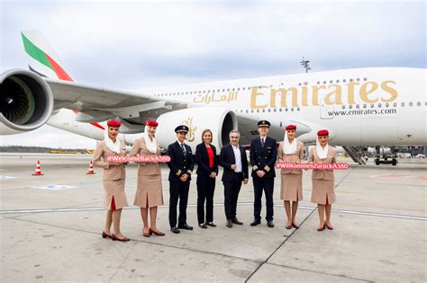 Emirates volta a pousar o maior avião de passageiros do mundo em mais