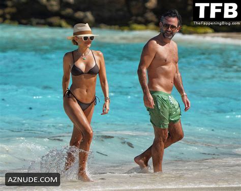 Sylvie Meis Sexy Seen Flaunting Her Hot Body In A Bikini On New Years