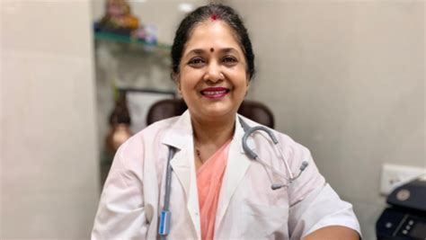 Dr Veena Shinde Obstetrician And Gynaecologist In Andheri West