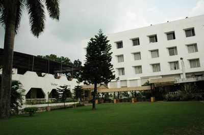 Book Hotels in Dehradun, Premium, Luxury, Deluxe Budget Hotels