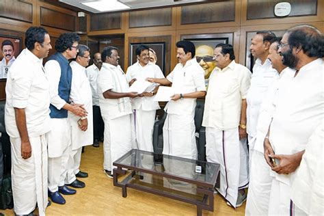 Lok Sabha Elections Dmk Finalises Seat Allocation With Allies